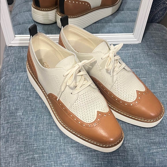Cole Haan Shoes - Cole Haan Cream and Tan Leather Flats